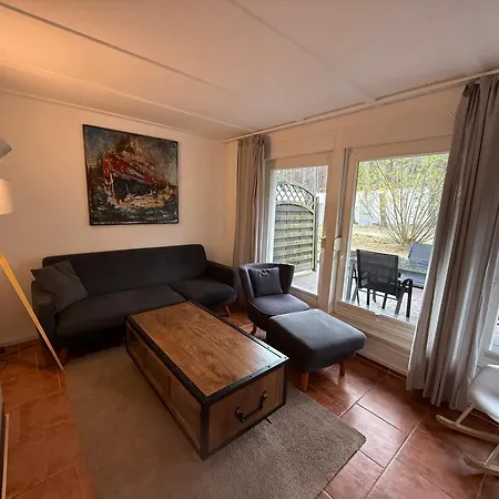 Inselglueck Unter Reet 100 M Zum - Haus 3 Karlshagen