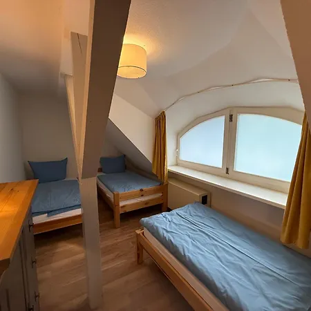 Inselglueck Unter Reet 100 M Zum - Haus 3 Karlshagen